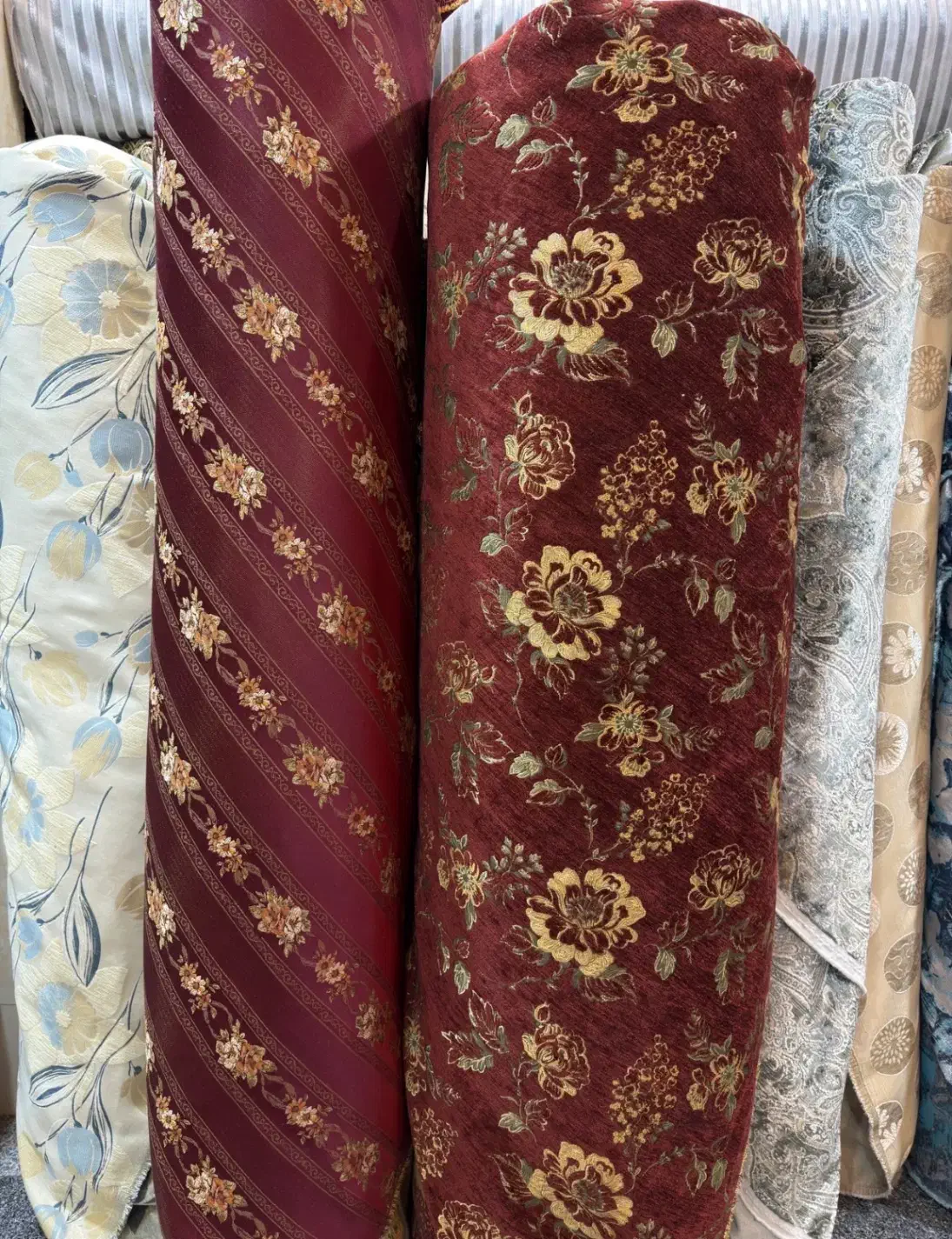 پارچه مبل ترک شانل مخمل تک گل سلطنتی پرده تعمیرمبل|مبلمان خانگی و میز عسلی|تهران, یافتآباد|دیوار