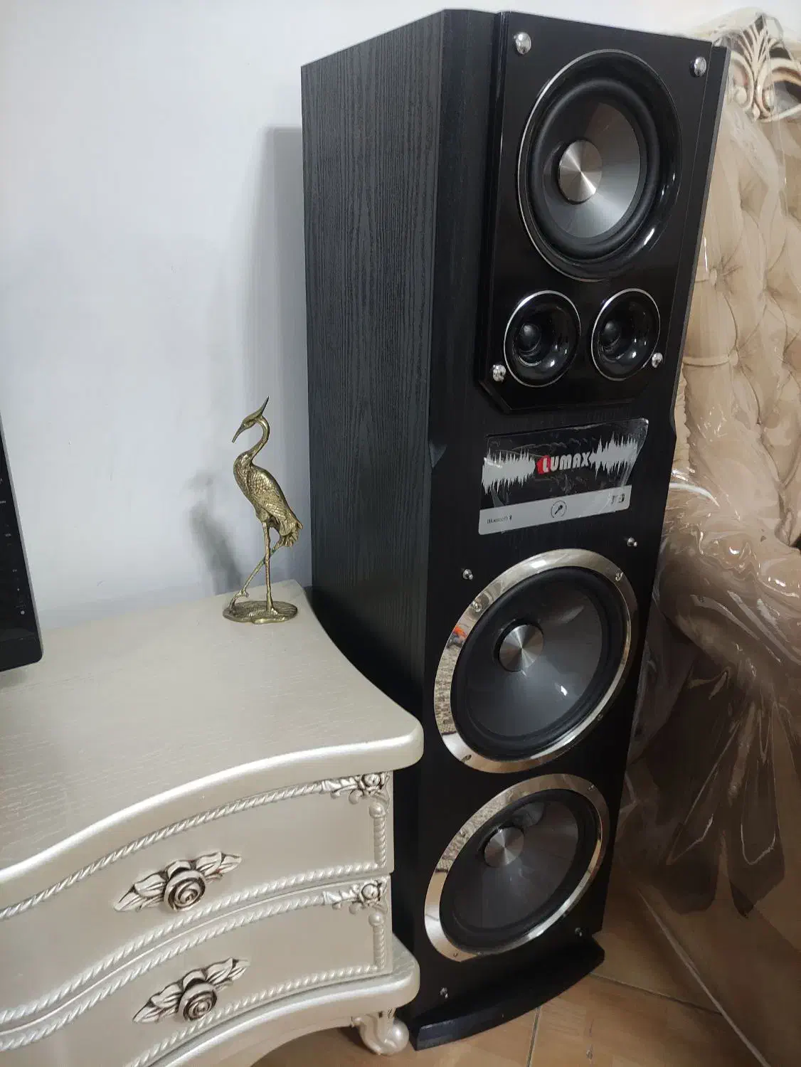 تلویزیون سامسونگ 32اینچ..اسپیکر خانگی مدل لومکس.|تلویزیون و پروژکتور|تهران, فلسطین (میدان انقلاب)|دیوار