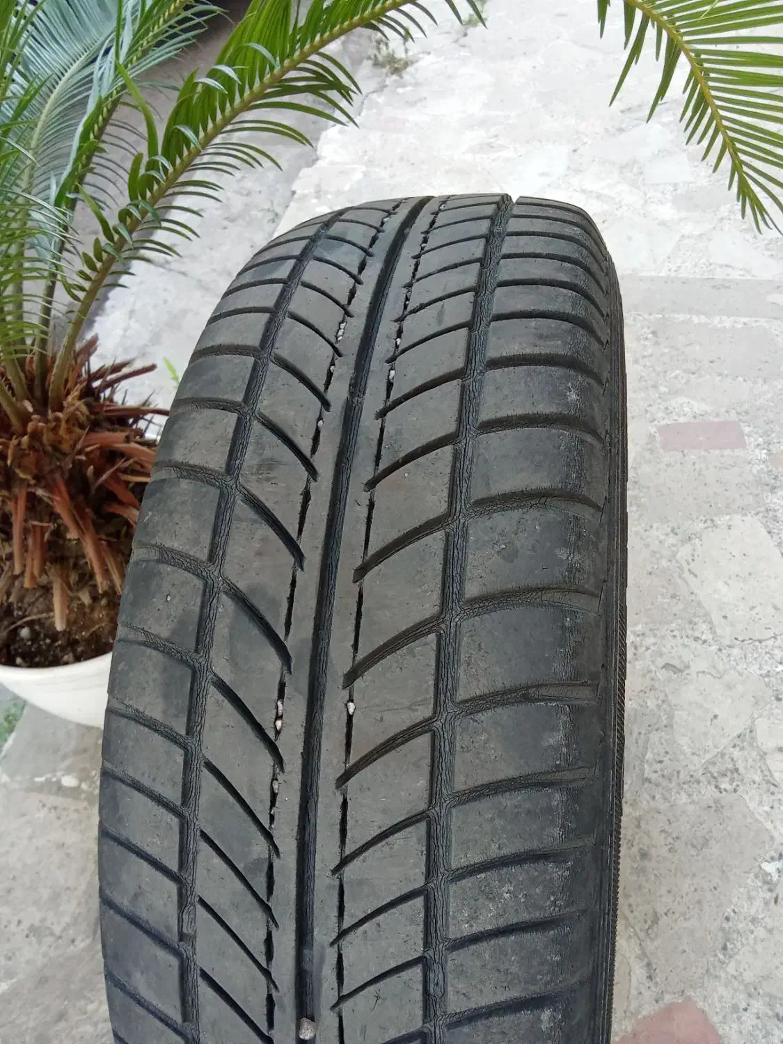 لاستیک ۵۰ درصد آج سایز ۱۴ کوییک ۲۰۶|قطعات یدکی و لوازم جانبی|رشت, پل تالشان|دیوار