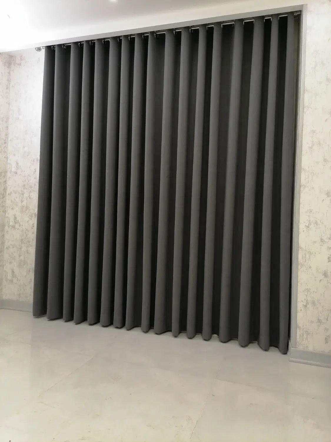 نصاب نصب پرده،خیاط دوخت پرده پانچ مینیمال پلیسه|خدمات پیشه و مهارت|شیراز, کاراندیش|دیوار