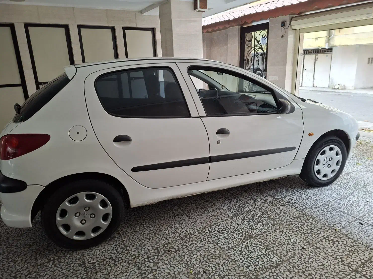 پژو ۲۰۶ تیپ ۲ بیرنگ|خودرو سواری و وانت|بندر انزلی, ناسیونال|دیوار