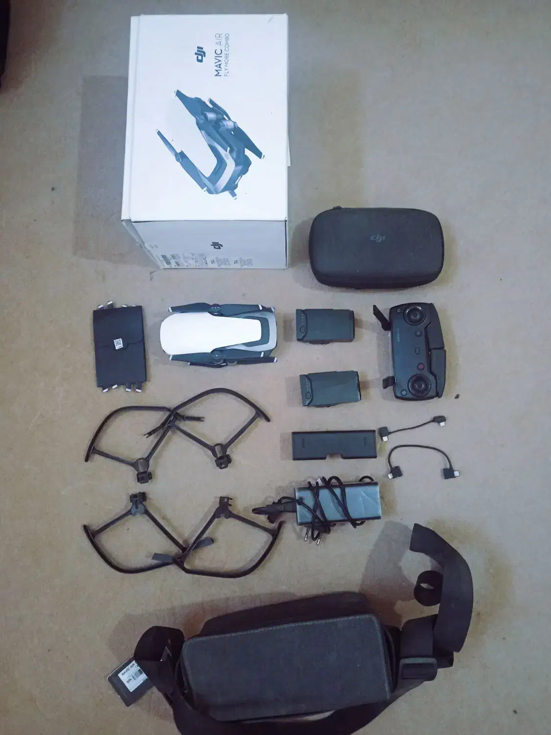 مویک ایرپک کمبوصحیح وسالم بدون کرش|دوربین عکاسی و فیلم‌برداری|بیرجند, |دیوار