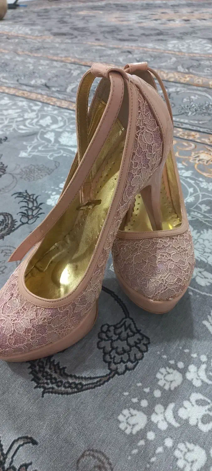 کفش مجلسی شیک 80تومن|کیف، کفش، کمربند|مشهد, رده|دیوار