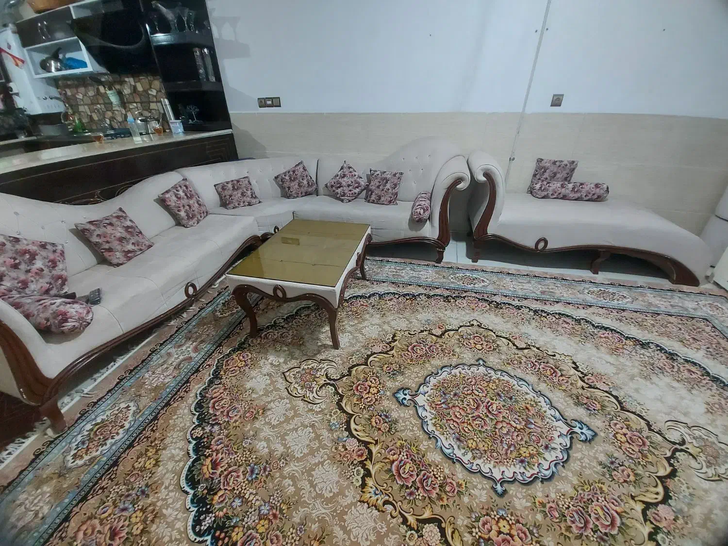 مبل|مبلمان خانگی و میز عسلی|اصفهان, ارزنان|دیوار