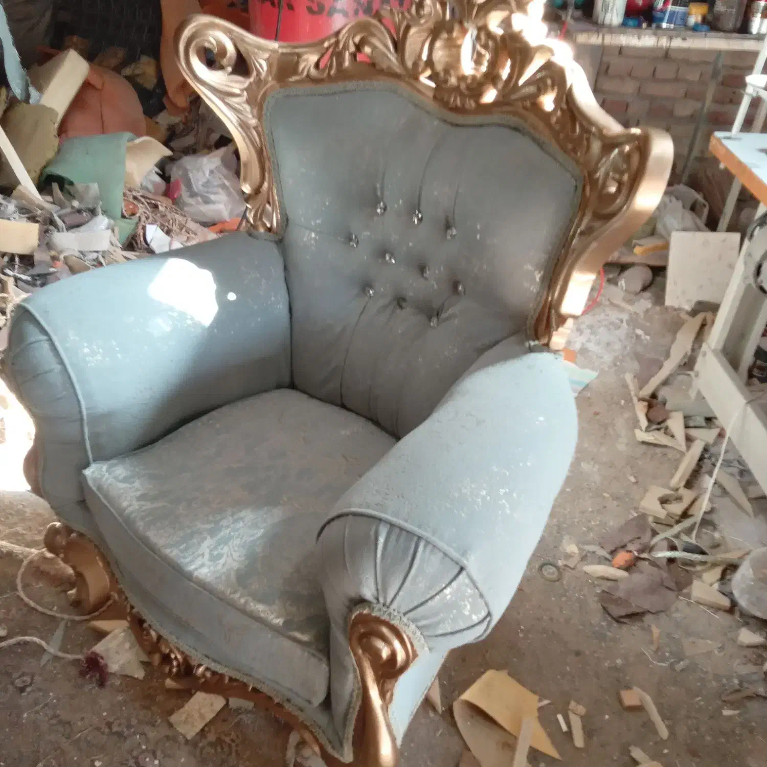 ساخت و تعمیر مبل پذیرفته میشود|خدمات پیشه و مهارت|اهر, |دیوار