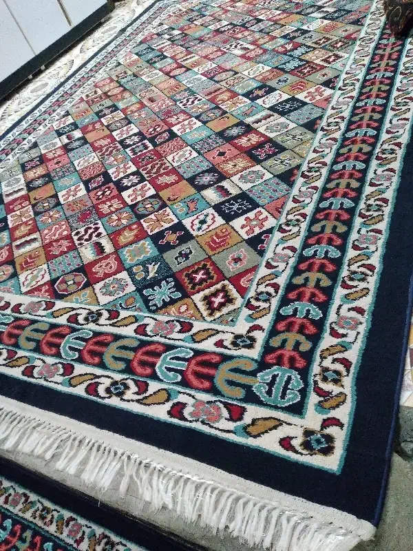 فروش دو عدد گلیم فرش یه 9متری و6متری برا فروش|فرش|چاه مرید, |دیوار