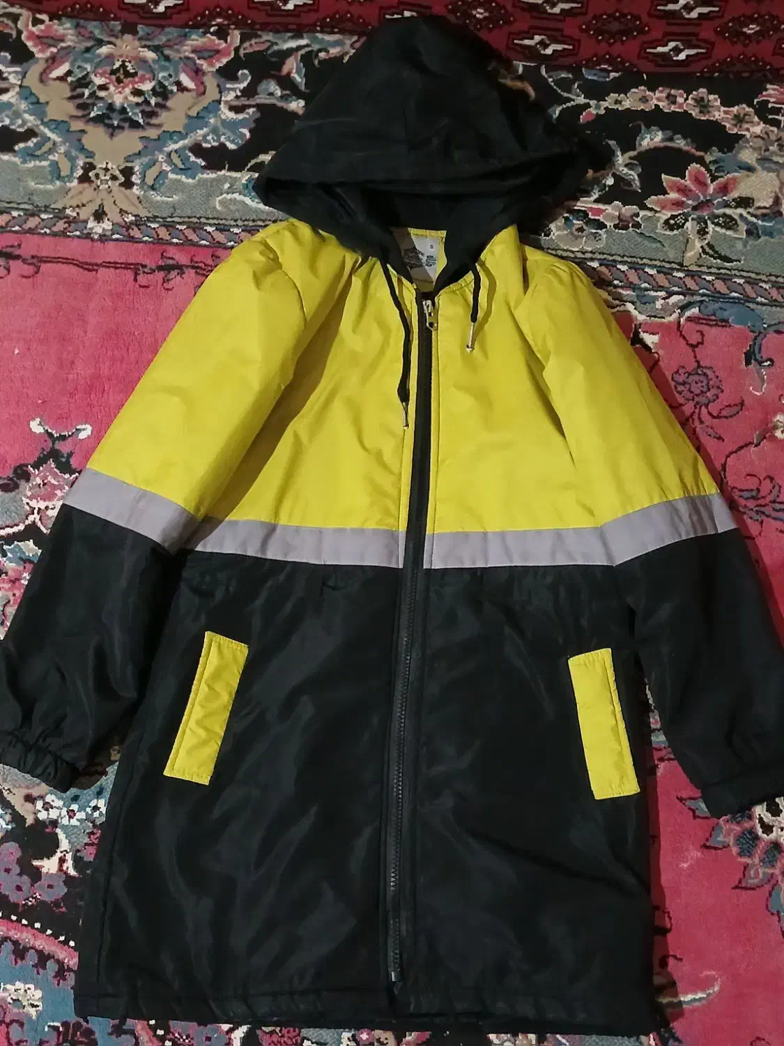 مانتو|لباس|تربت جام, المهدی|دیوار