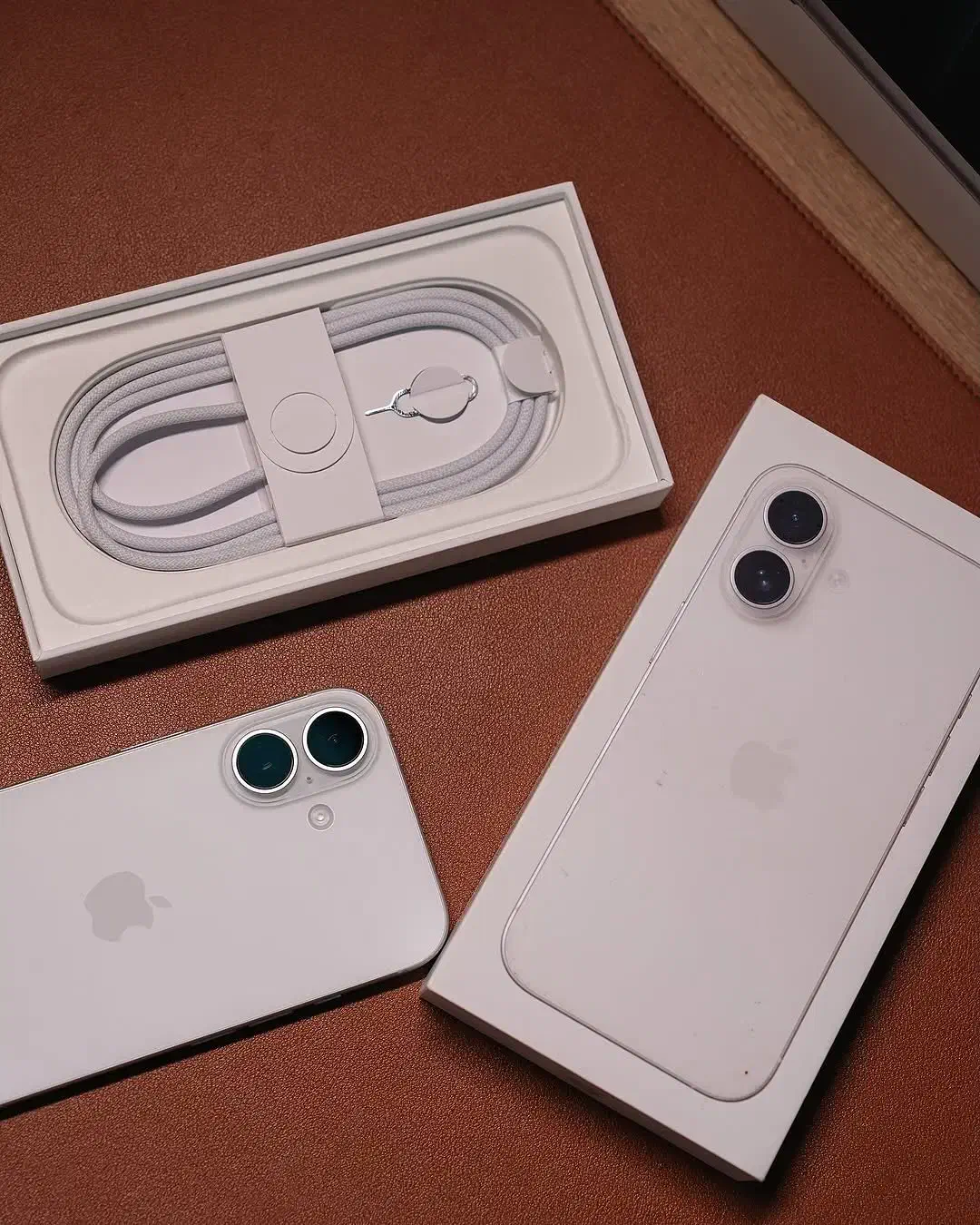 اپل iPhone 16 با حافظهٔ ۱۲۸ گیگ ریجستر شده|موبایل|مشهد, کوثر|دیوار