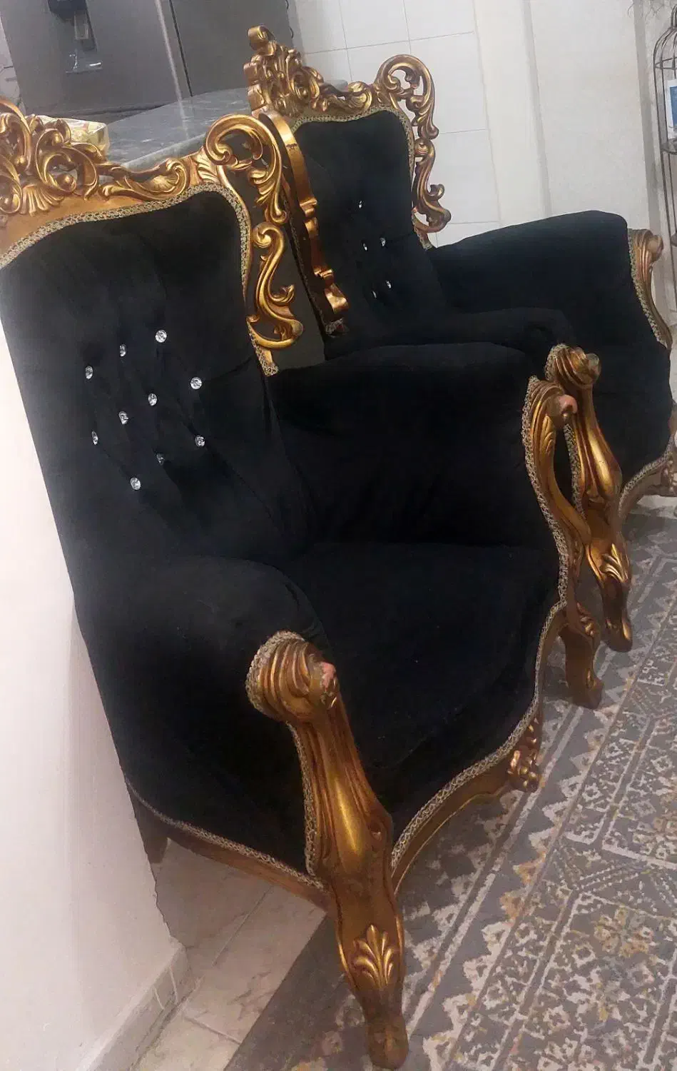 مبل ۷نفره|مبلمان خانگی و میز عسلی|رشت, باهنر|دیوار