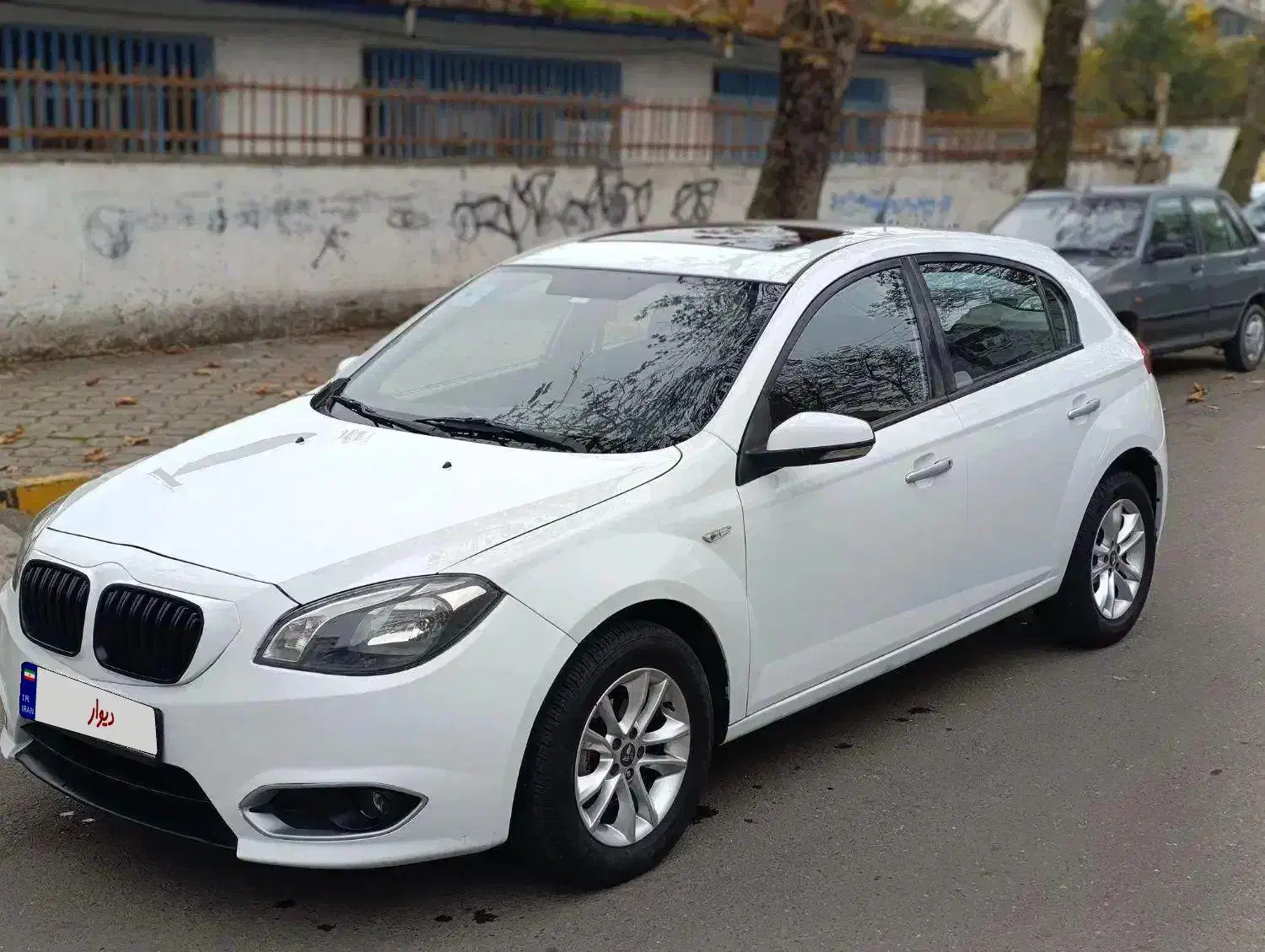 برلیانس 320مدل96 بی رنگ ...|خودرو سواری و وانت|رشت, کوی غلام نیا|دیوار