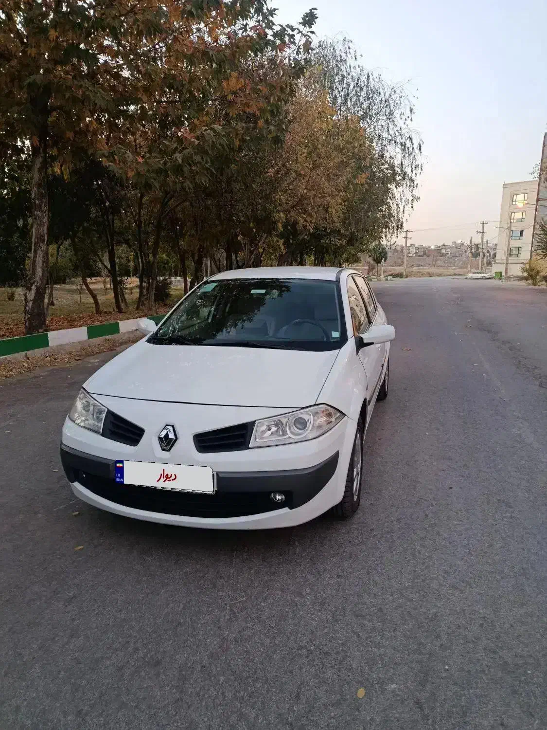 مگان مدل ۹۱ ۲۰۰۰ اتوماتیک|خودرو سواری و وانت|تهران, دریا|دیوار