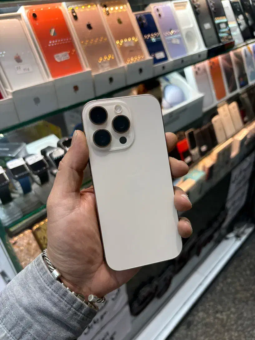 16pro|موبایل|تهران, شیخ هادی|دیوار