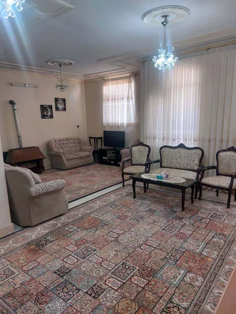 یک دستگاه آآپارتمان ۹۲متر بر خیابان شهید احمدی|فروش آپارتمان|گلپایگان, |دیوار