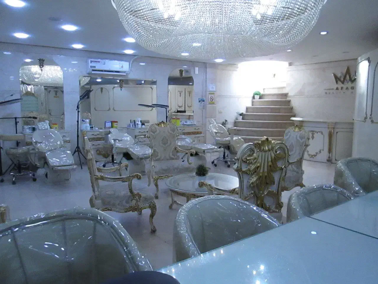 اجاره صندلی و اتاق در لوکس ترین سالن زیبایی|اجارهٔ دفتر کار، اتاق اداری، مطب|ری, دیلمان|دیوار