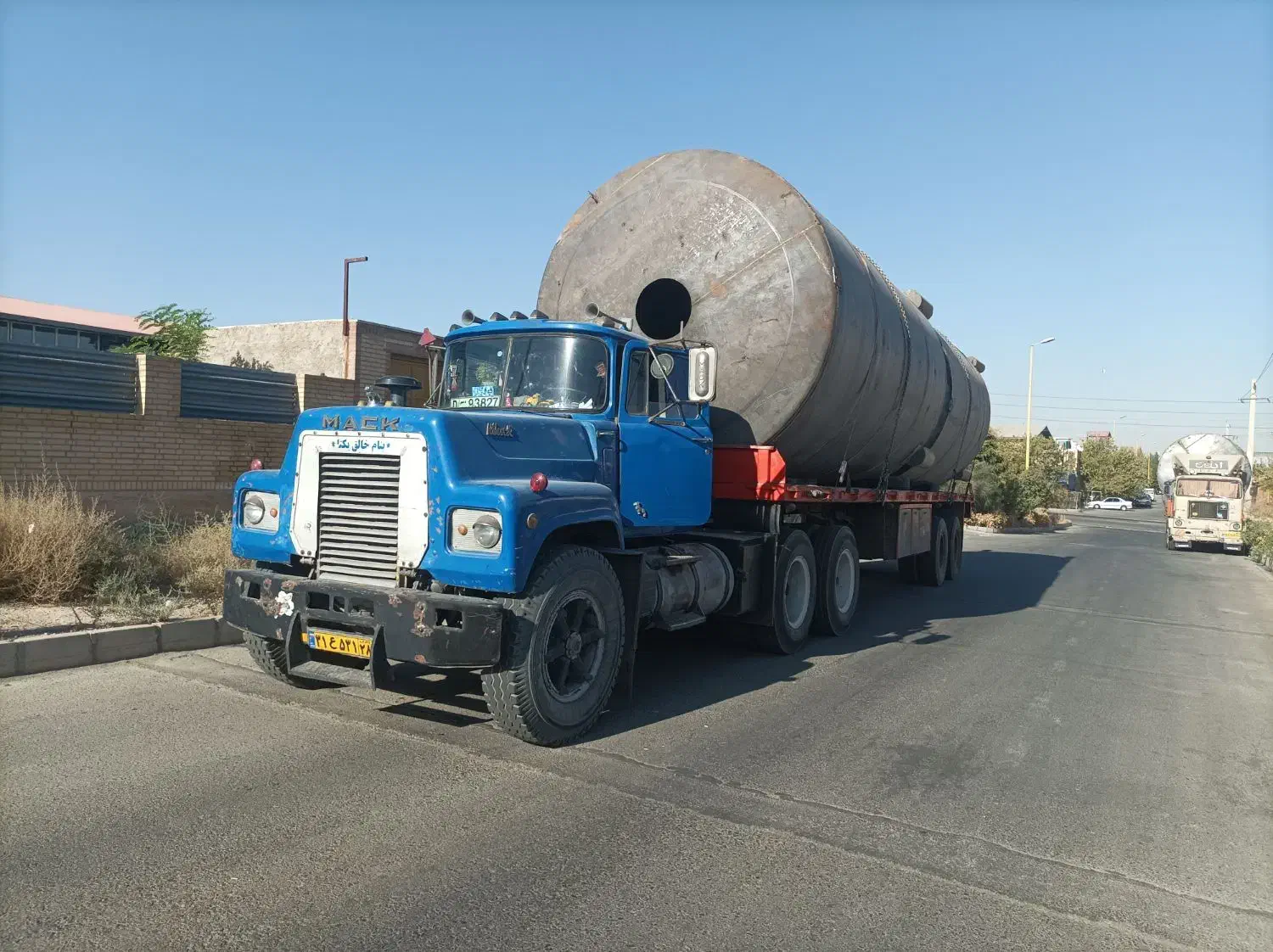 ماککشنده۴۰تنآر۶۱۱استیمونتاژکانادا|خودرو سنگین|قمرود, |دیوار