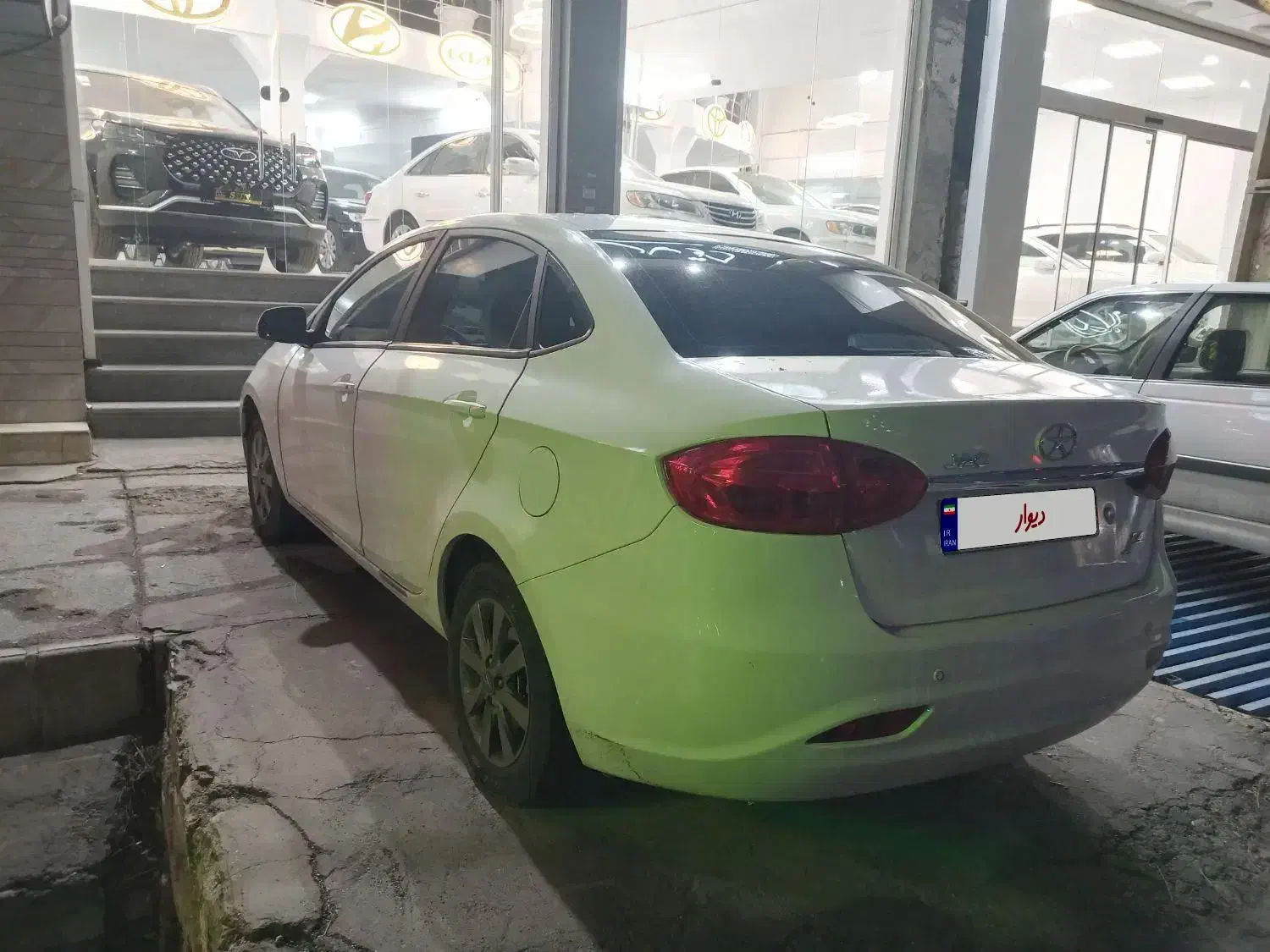 جک j4 مدل 1403 کیلومتر جدید|خودرو سواری و وانت|کرمان, |دیوار