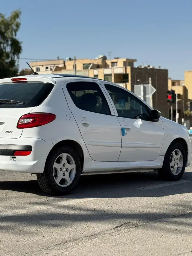 پژو۲۰۷پاناروما ۴۰۴ارتقا|خودرو سواری و وانت|اصفهان, کشاورزی|دیوار