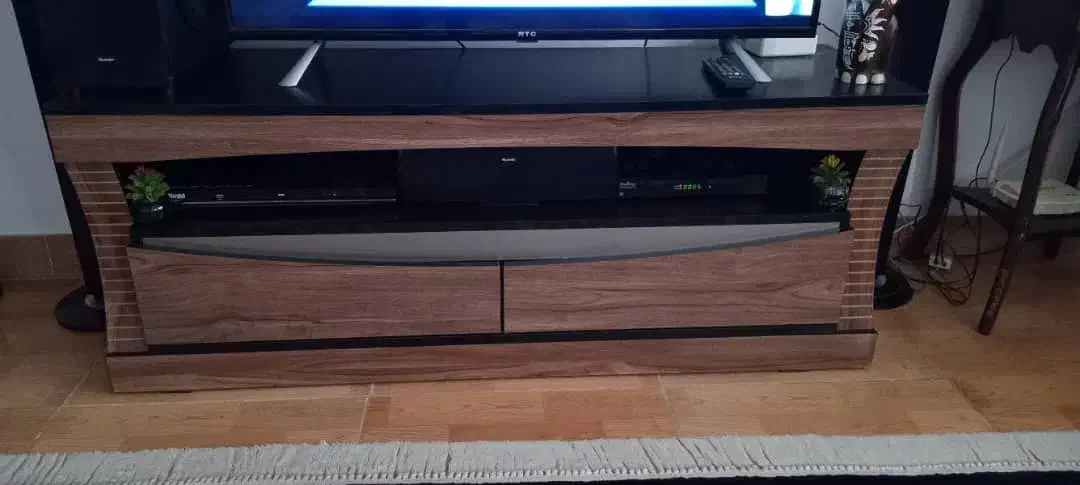 میز تلوزیون سالم|میز تلویزیون|رشت, حمیدیان|دیوار