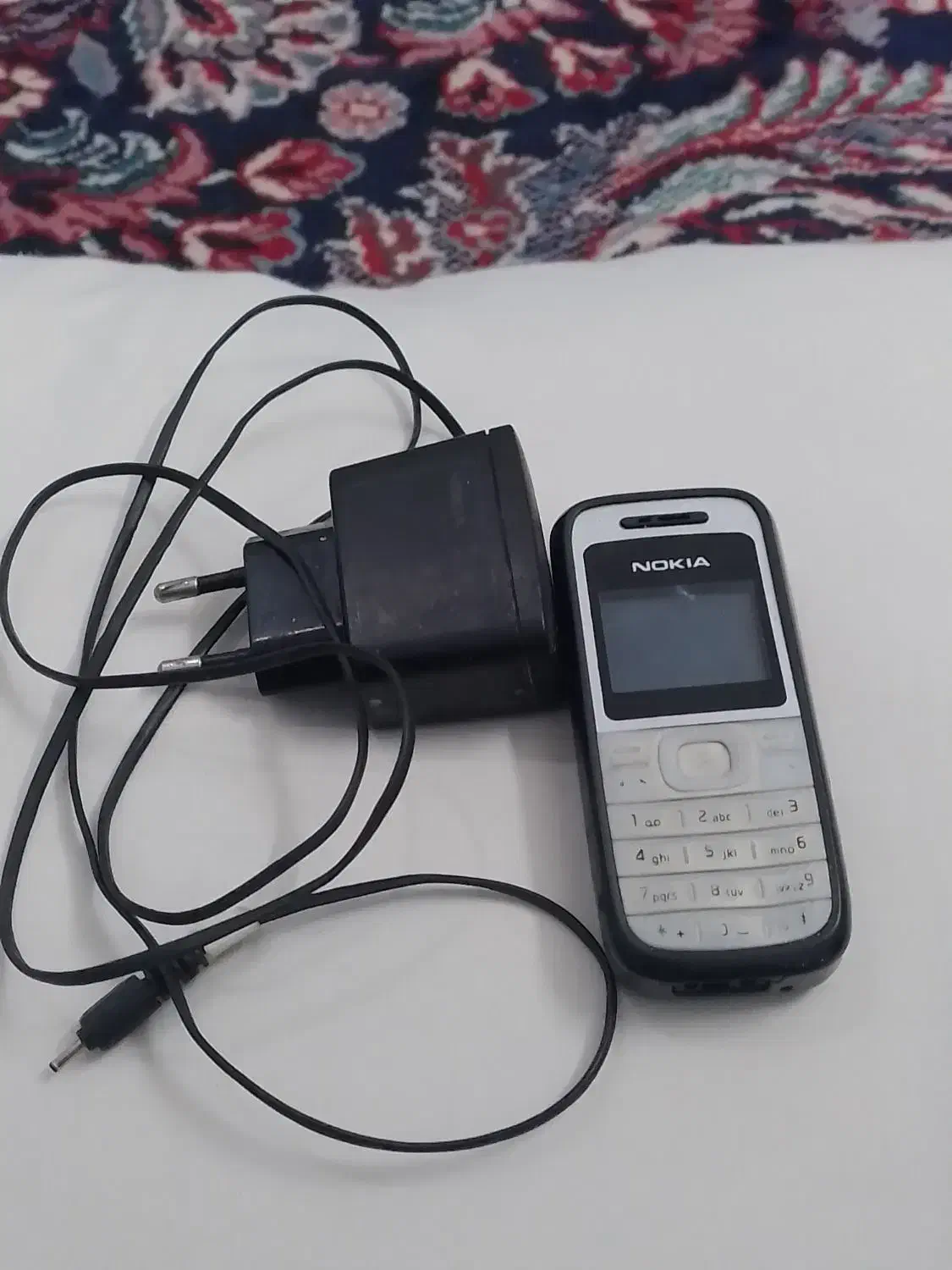 قدیمی مدل ۱۲۰۰|موبایل|تیران, |دیوار