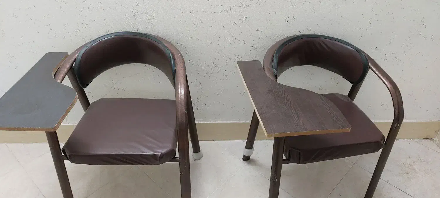 صندلی دانشجویی|صندلی و نیمکت|سمنان, |دیوار