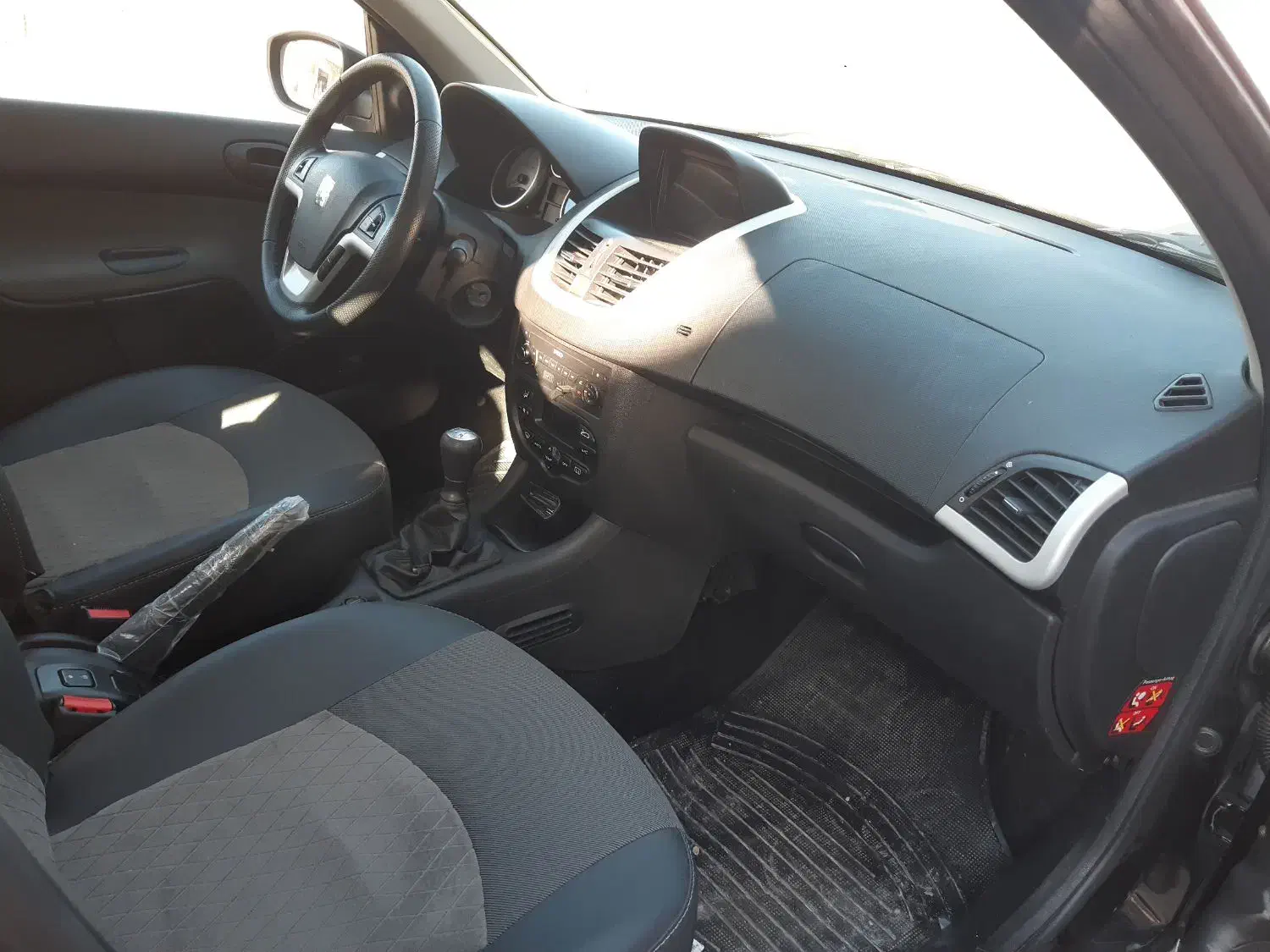 ۲۰۷ پانا|خودرو سواری و وانت|زاهدان, |دیوار