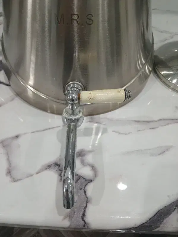 ست کتری و قوری قیمت ۱/۷۰۰میلیون|قوری، کتری، قهوه‌ساز دستی|اسلام‌شهر, شهرک مهدیه|دیوار