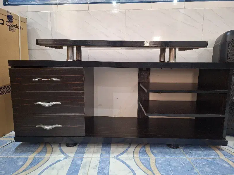 میزتلویزیون|میز تلویزیون|رشت, کوی فکوری|دیوار