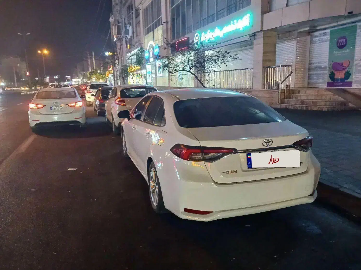 تویوتا کرولا ۱۸۰۰ هیبرید|خودرو سواری و وانت|رشت, آزادگان|دیوار