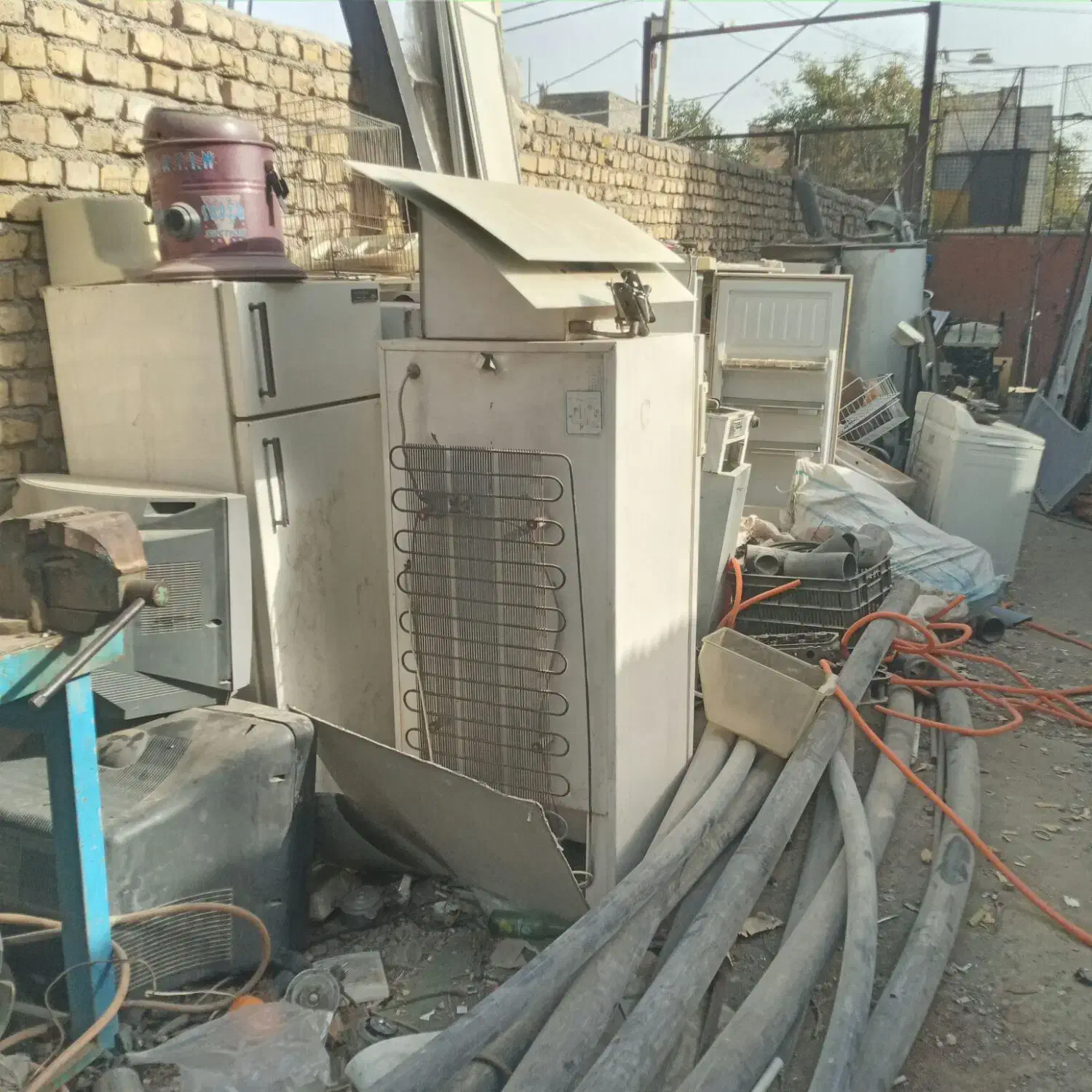 خریدفروش.ضایعات.اهن|عمده‌فروشی|مشهد, هفده شهریور|دیوار