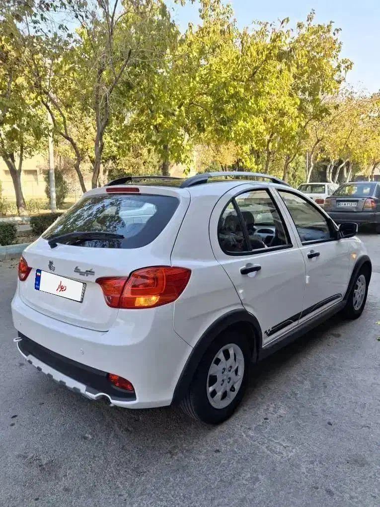 کوییک آر مدل۴۰۲ در حد سفید مشکی|خودرو سواری و وانت|اصفهان, فجر|دیوار