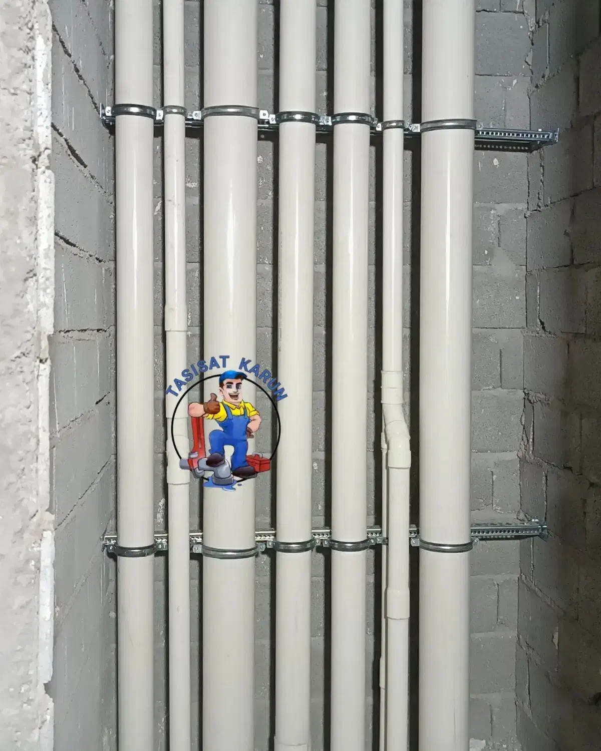 استخدام شاگرد لوله کش|استخدام معماری، عمران و ساختمانی|اهواز, پادادشهر|دیوار