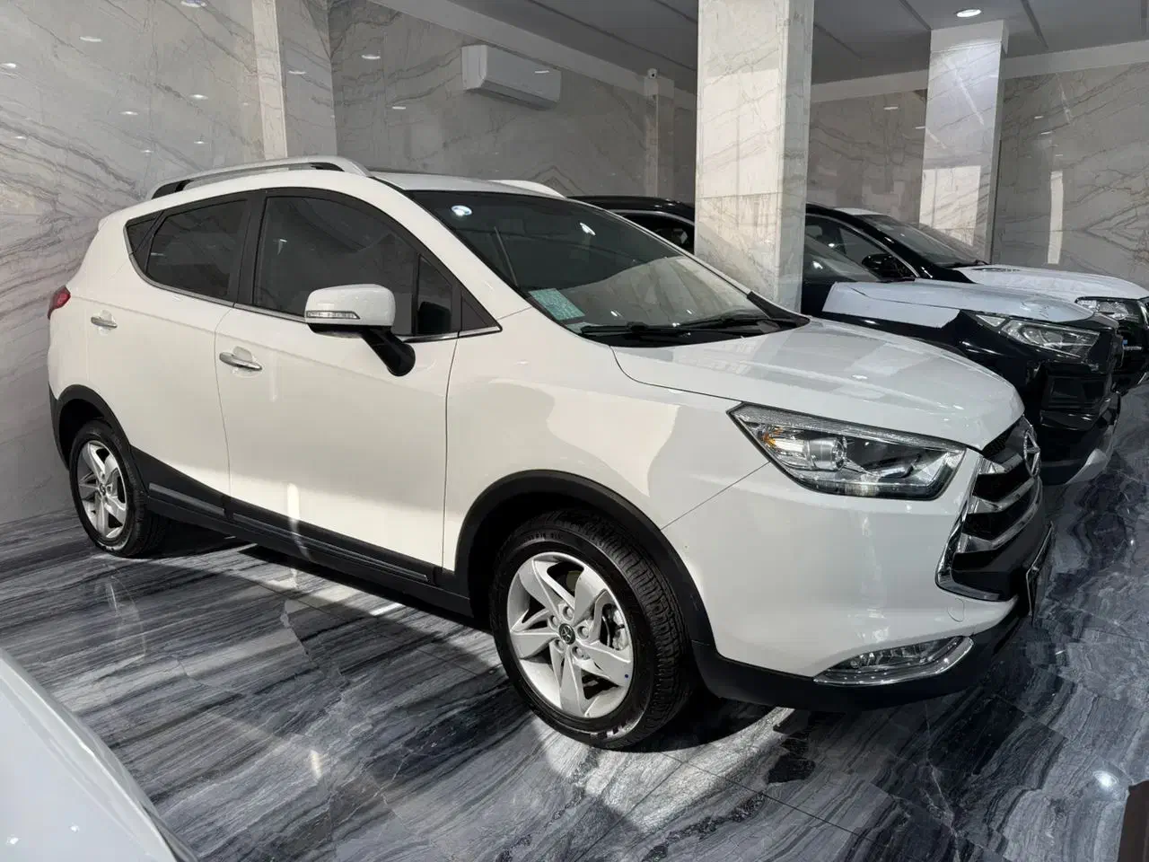 جک s3 کم کار درجه یک|خودرو سواری و وانت|تهران, نیلوفر|دیوار