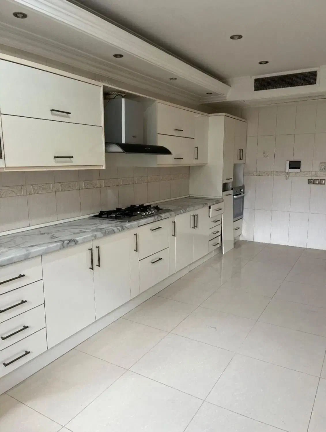 قیطریه 240متر مشرف به پارک تکواحدی