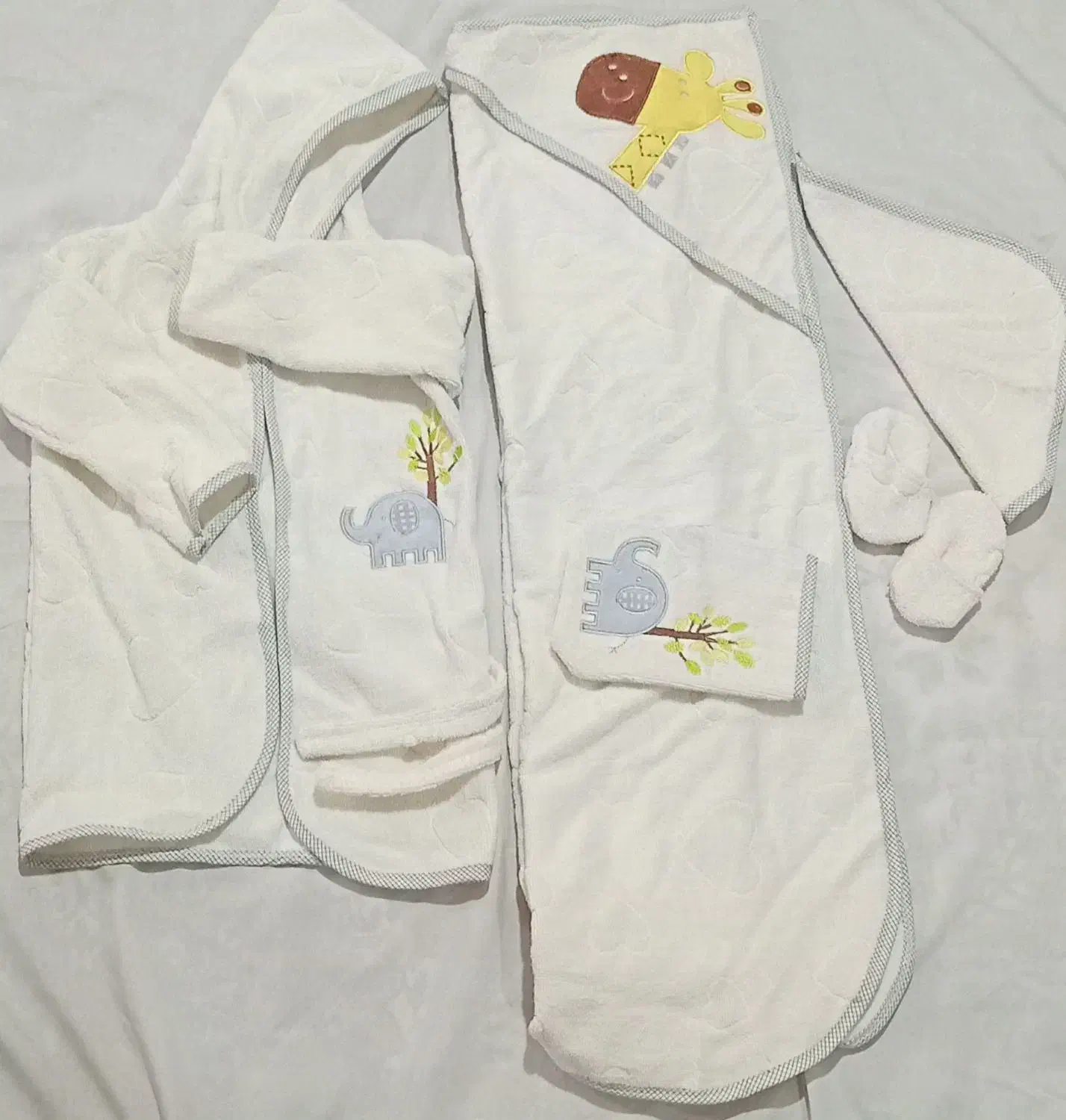 حوله ۵تکه|اسباب و اثاث بچه|نیشابور, شهرآرا|دیوار