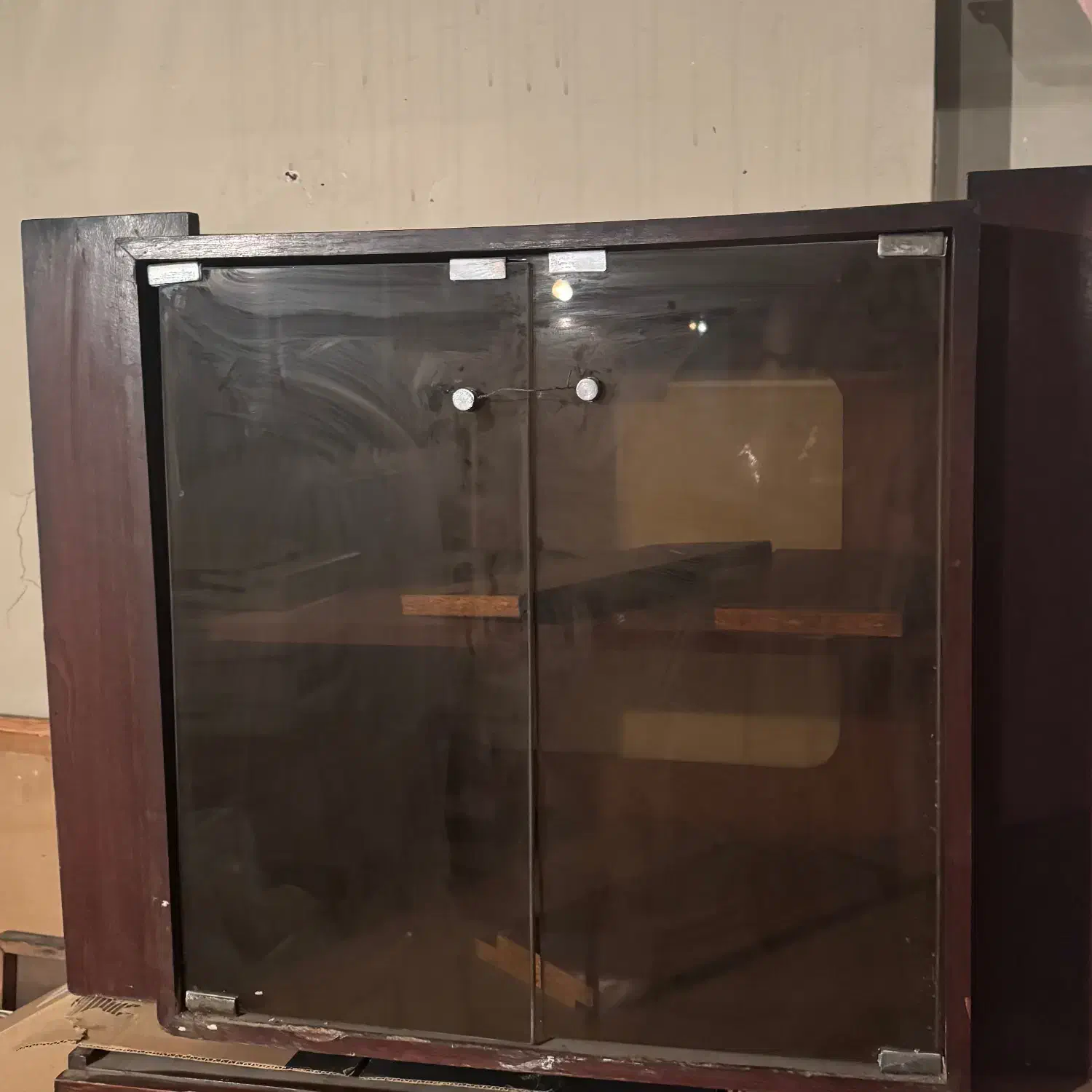 میز‌ چوبی تلوزیون انتیک|میز تلویزیون|تهران, ونک|دیوار