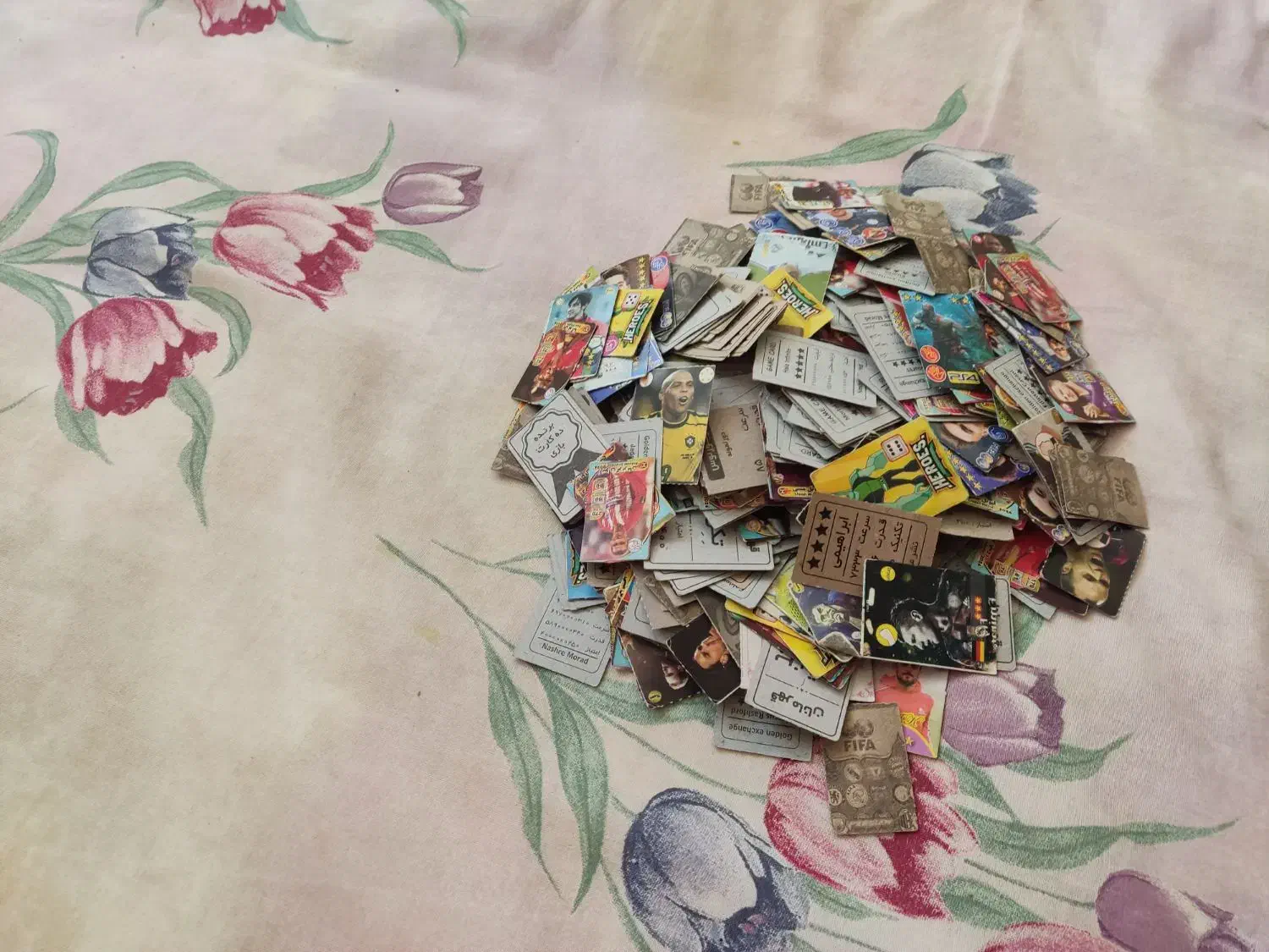 کارت های ریز فوتبالی|اسباببازی|قم, پردیسان|دیوار