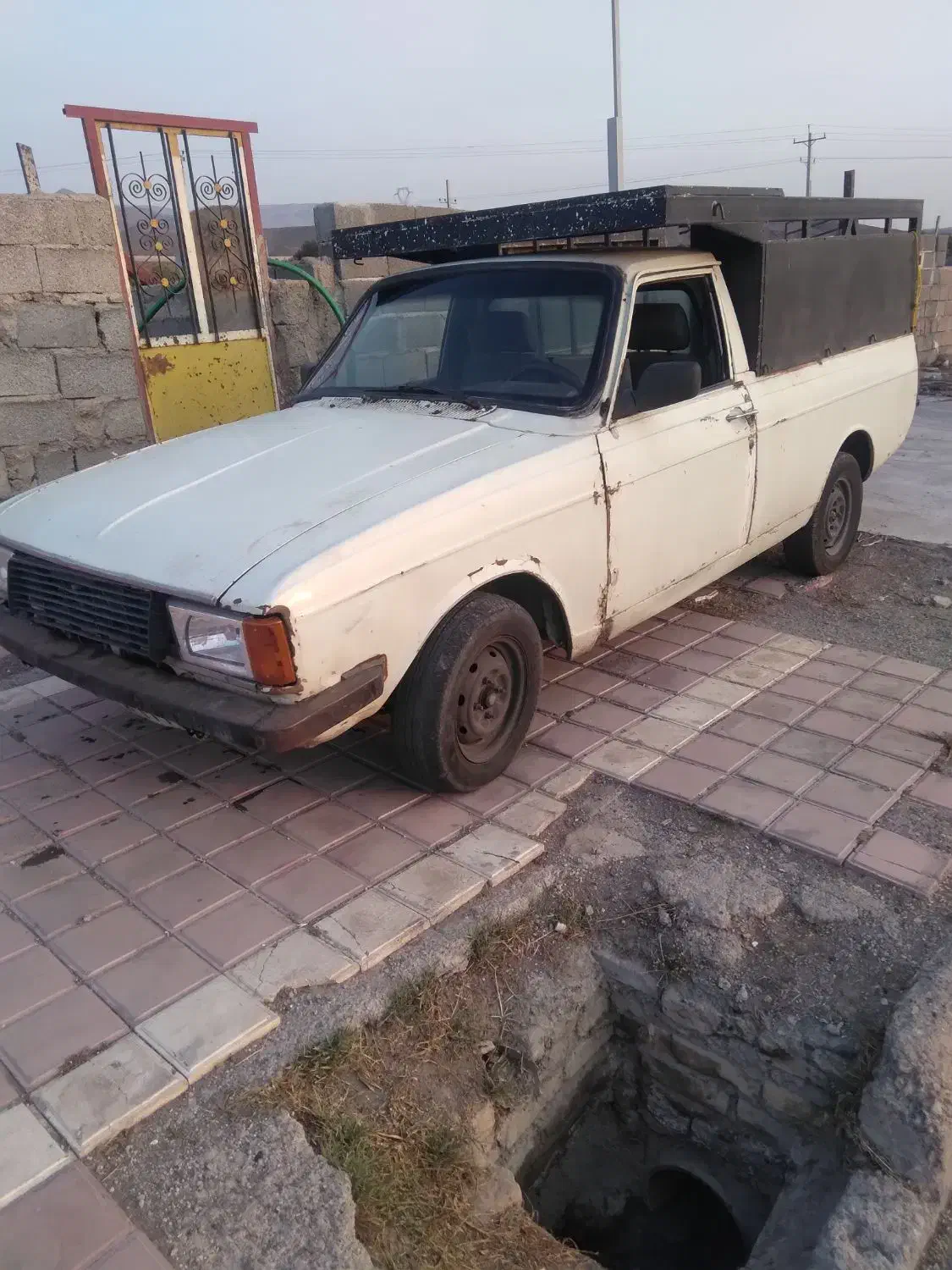 پیکان وانت ۸۳ فنی سالم شماره اتاق مشکل دارد|خودرو سواری و وانت|منجیل, |دیوار