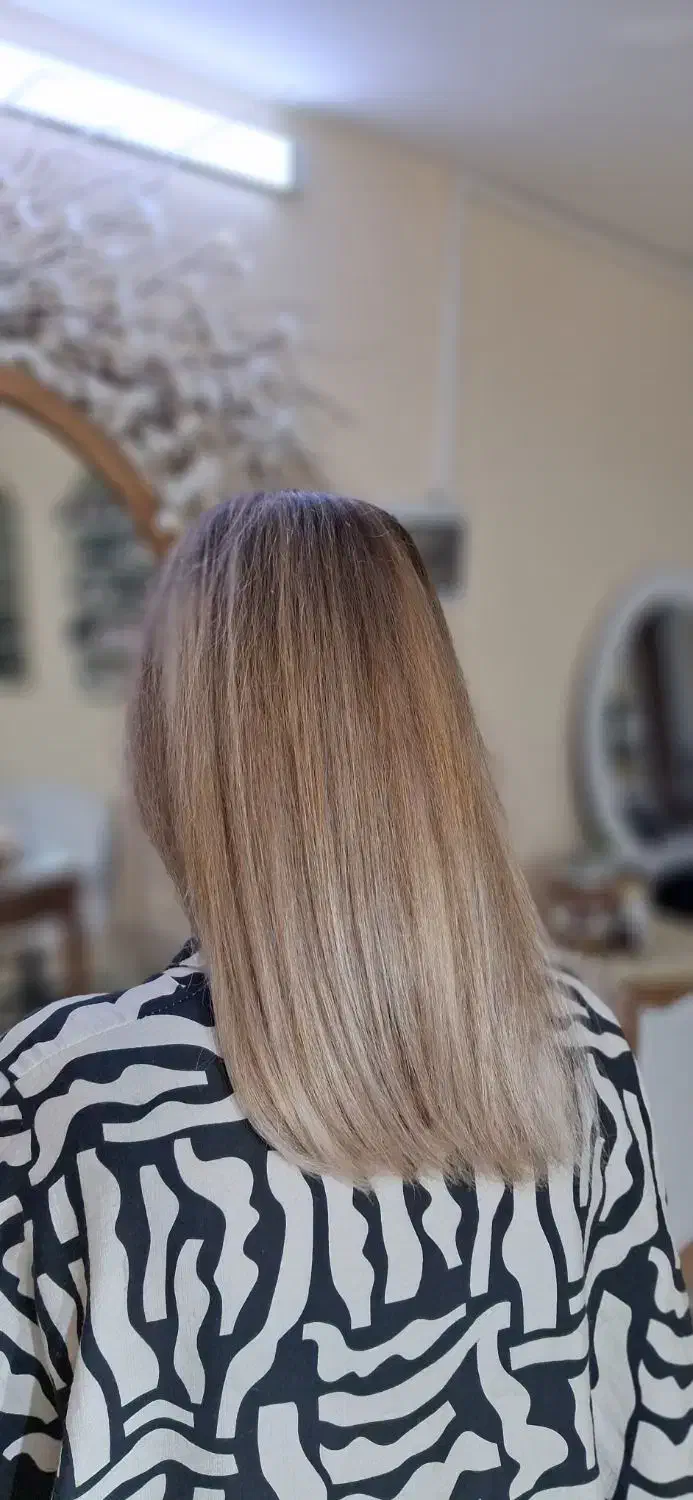 مدل رنگ، لایت، بالیاژ و آمبره|خدمات آرایشگری و زیبایی|صدرا-فارس, فاز ۱|دیوار