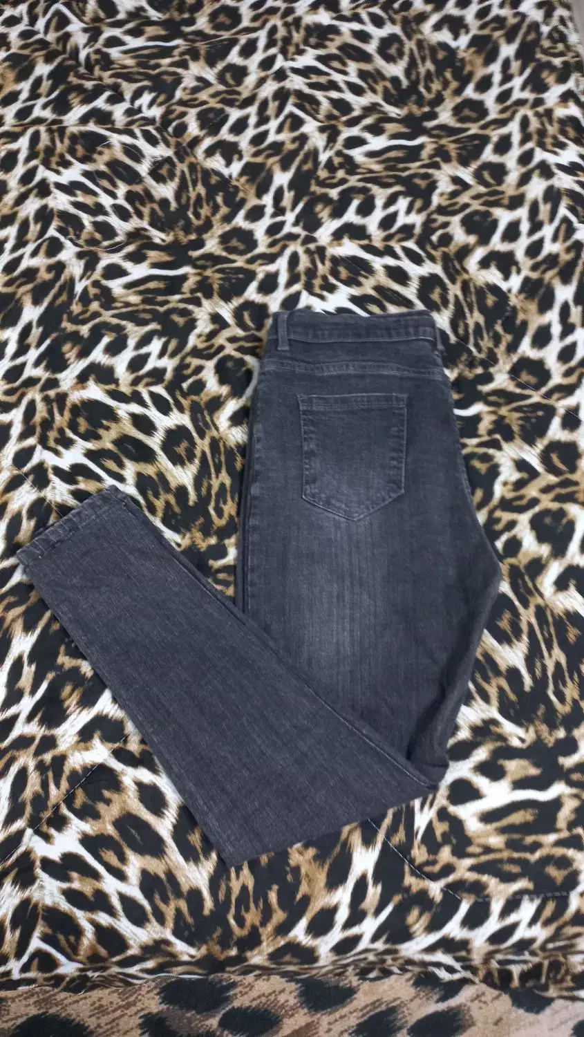 تعدادی شلوار|لباس|زنجان, |دیوار