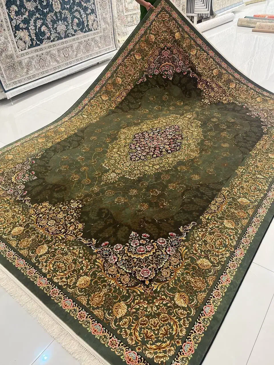 فرش مه گل کلکسیون ۱۲۰۰شانه تاج محتشم کاشان۱۲متری|فرش|شیراز, فرگاز|دیوار