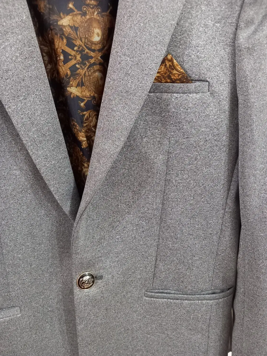 کت مجلسی شیک|لباس|لاهیجان, بازکیاگوراب|دیوار