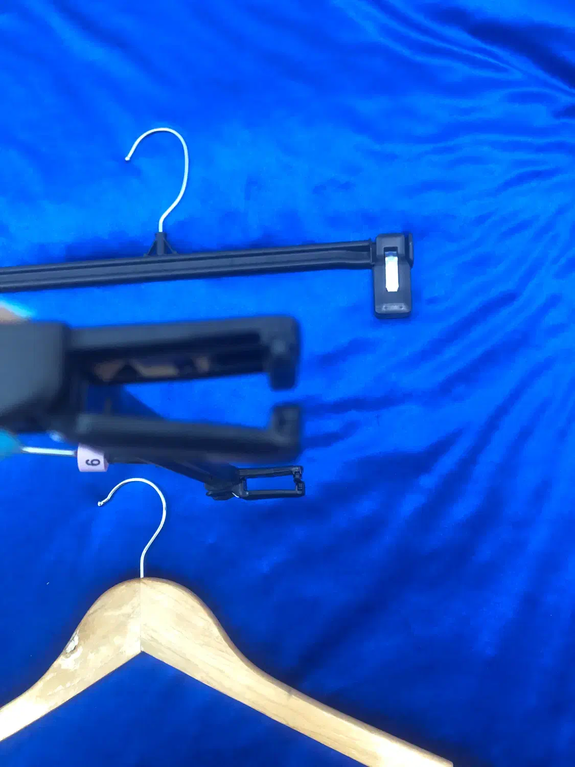 چوب لباس|بندرخت و رختآویز|شیراز, شهرک مفتح|دیوار