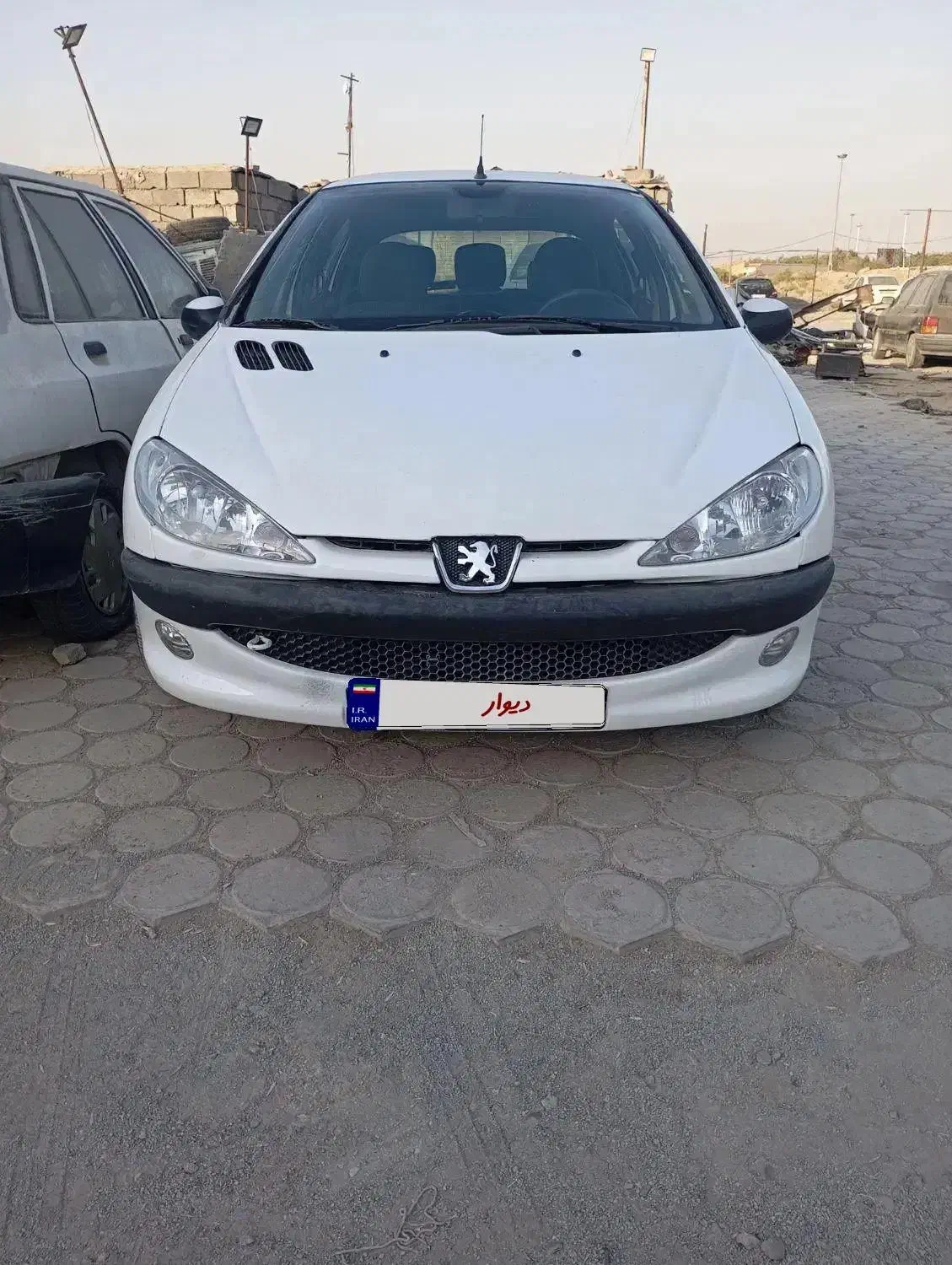 پژو ۲۰۶ مدل ۹۸ تیپ ۵|خودرو سواری و وانت|نسیم‌شهر, |دیوار