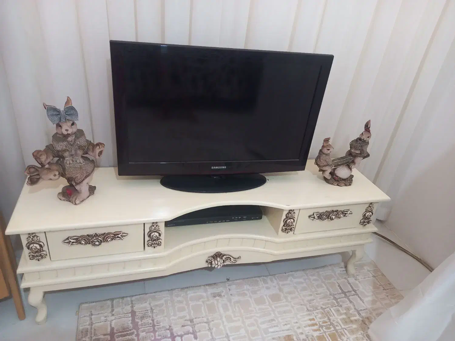 تلوزیون ومیزفروشی|تلویزیون و پروژکتور|مشهد, کوشک مهدی|دیوار