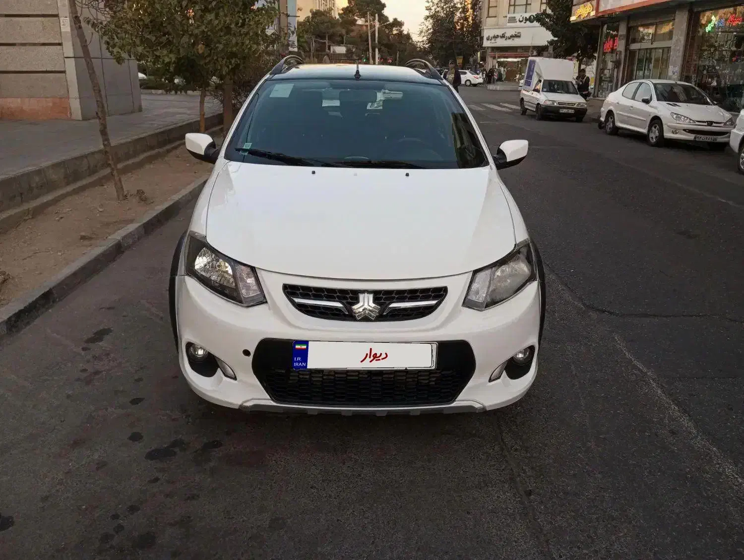 کوییک R مدل 99 کم کارکرد سفید مشکی|خودرو سواری و وانت|گلستان (تهران), |دیوار