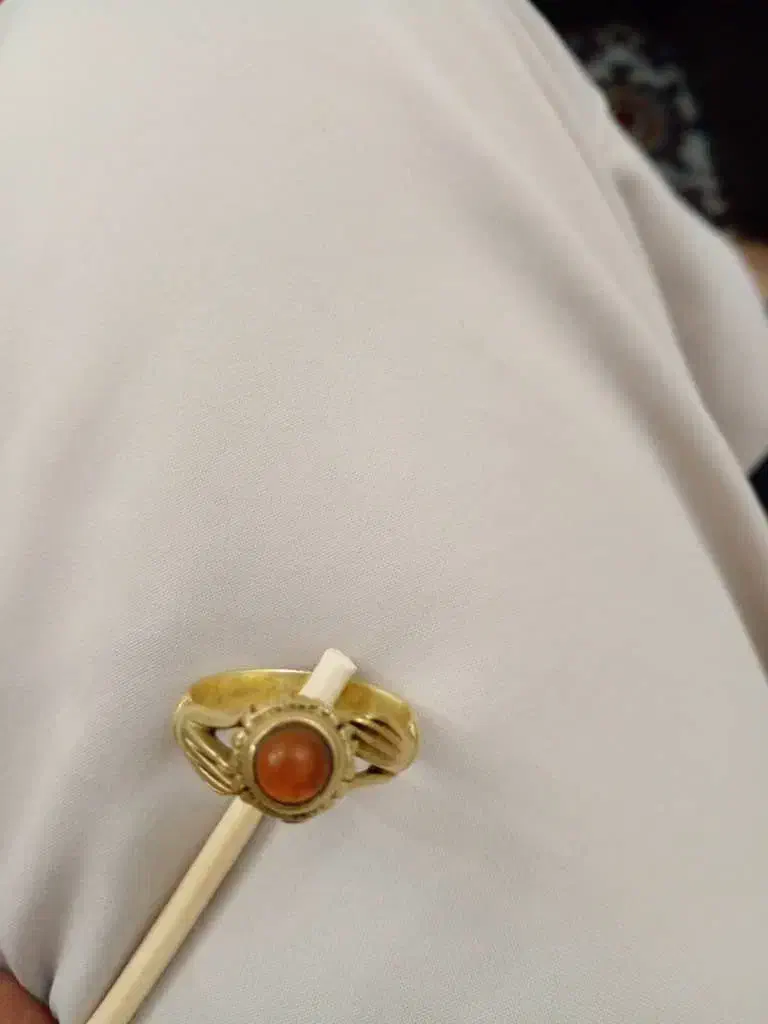 دو انگشتر و مقداری سنگ|جواهرات|چالوس, |دیوار