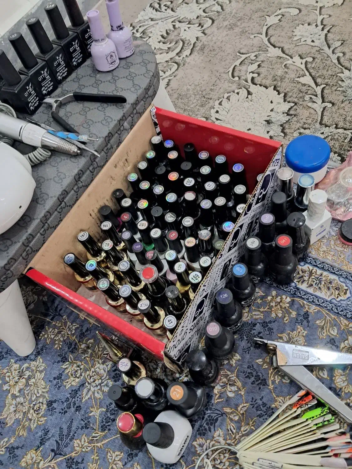 فروش وسایل کاشت ناخن|آرایشگاه و سالنهای زیبایی|دزفول, |دیوار