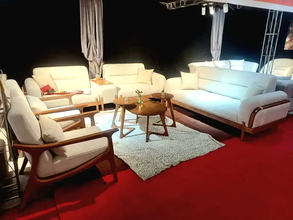 مبل راحتی لاوین|مبلمان خانگی و میز عسلی|رباط‌کریم, پیغمبر|دیوار