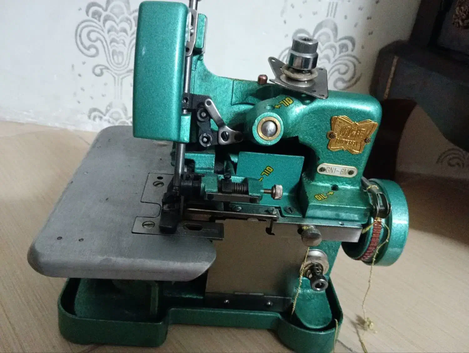 چرخ سردوز|چرخ خیاطی و ریسندگی|آوج, |دیوار