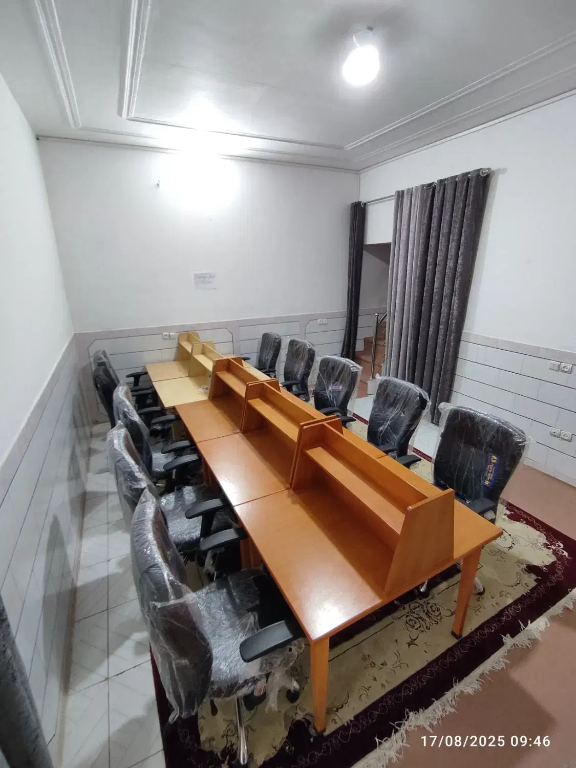 استخدام خانم جهت کار در سالن مطالعه|استخدام آموزشی|جیرفت, |دیوار